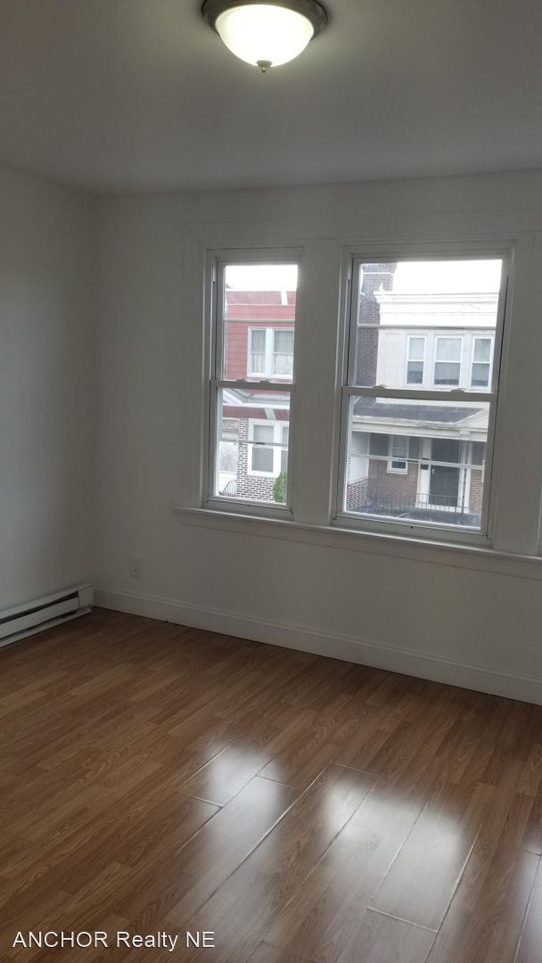 Foto del edificio - 3 br, 1 bath House - 1639 S Wilton St