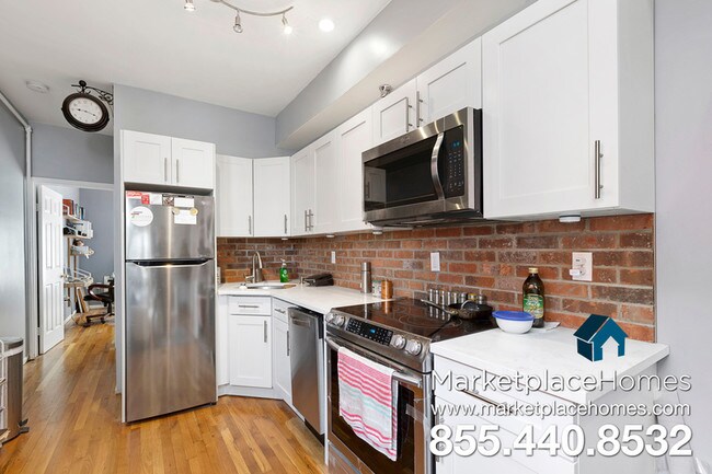 Building Photo - 403 Monroe St