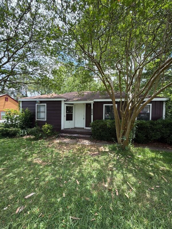Building Photo - 925 Oleander Ave