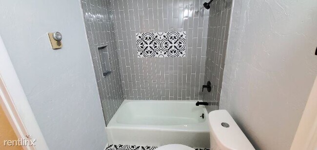 Building Photo - 1 br, 1 bath Condo - 208 Swanson Rd 535 Un...
