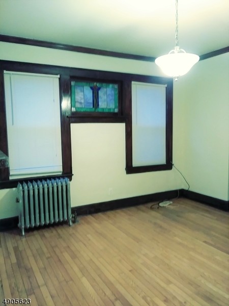 Building Photo - 564 N Maple Ave