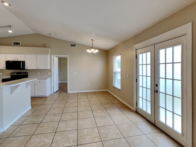 Foto del edificio - 669 Berkley Pointe Dr