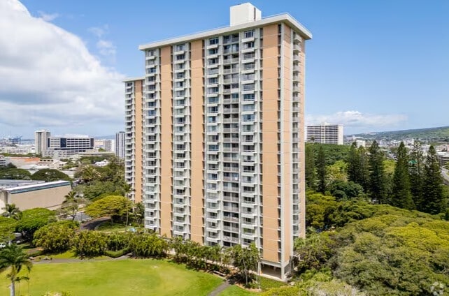 Building Photo - 1519 Nuuanu Ave
