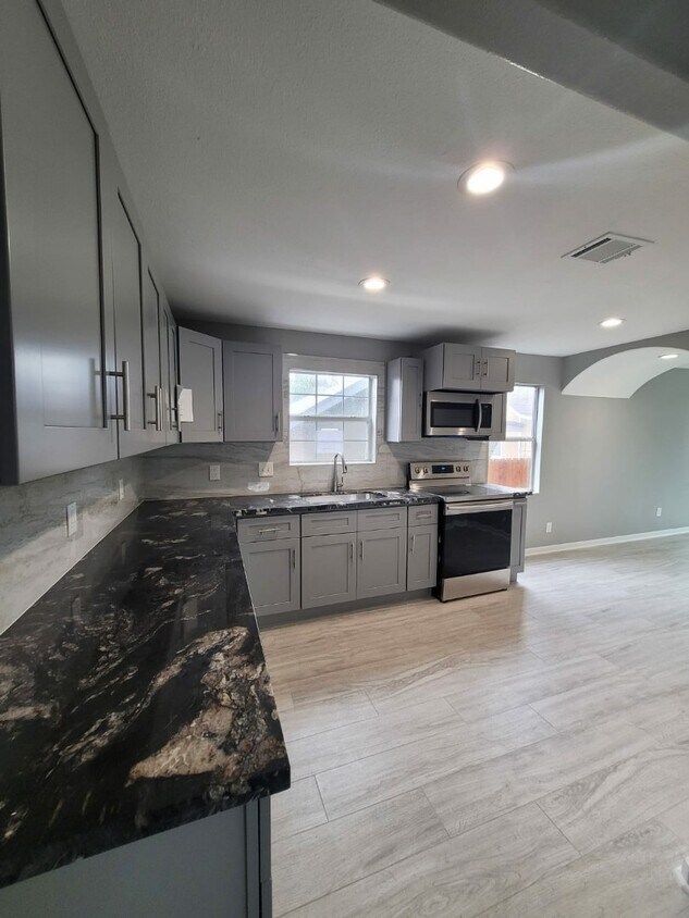 Primary Photo - 7249 Avenue J