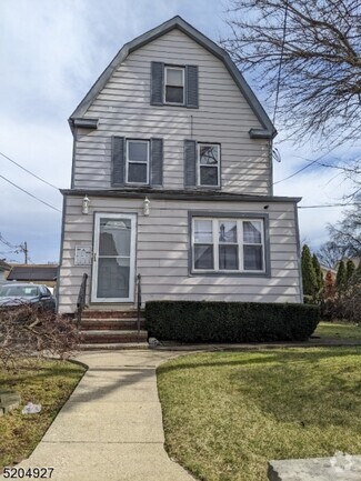 Building Photo - 1045 Prospect St
