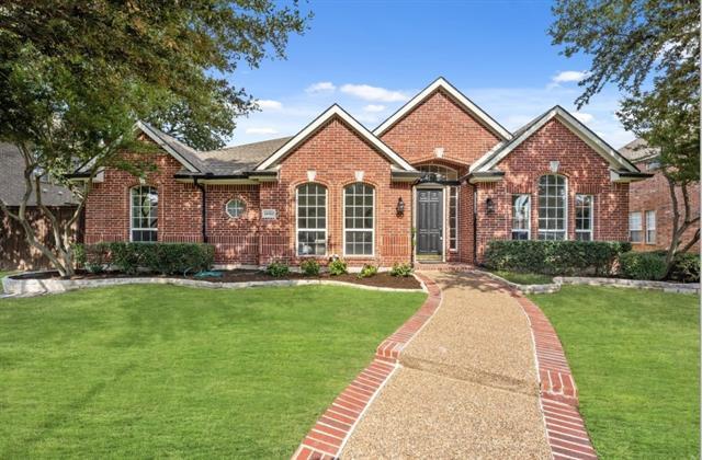 Foto principal - 10808 Briar Brook Ln