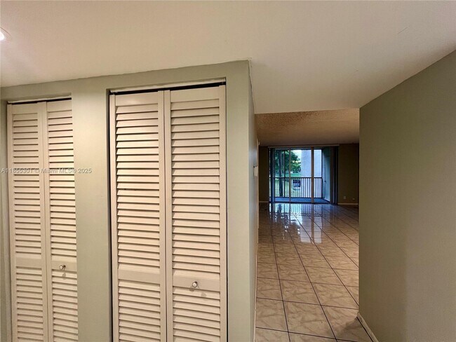 Foto del edificio - 3101 NW 47th Terrace