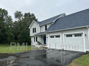 Building Photo - 23 Quakertown Mdws