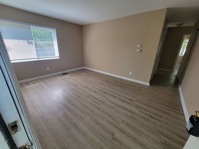 Foto del edificio - 4613 Nevada Ave 3BR/1BA (Dayton)