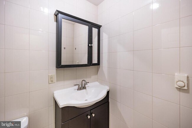 Foto del edificio - 1927 N 9th St