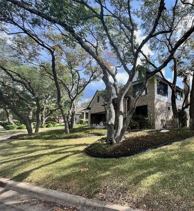 Building Photo - 3914 Latimer Dr