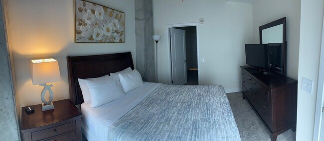 Foto del edificio - 255 East Martin Luther King Junior Boulevard-SI ID1532057P