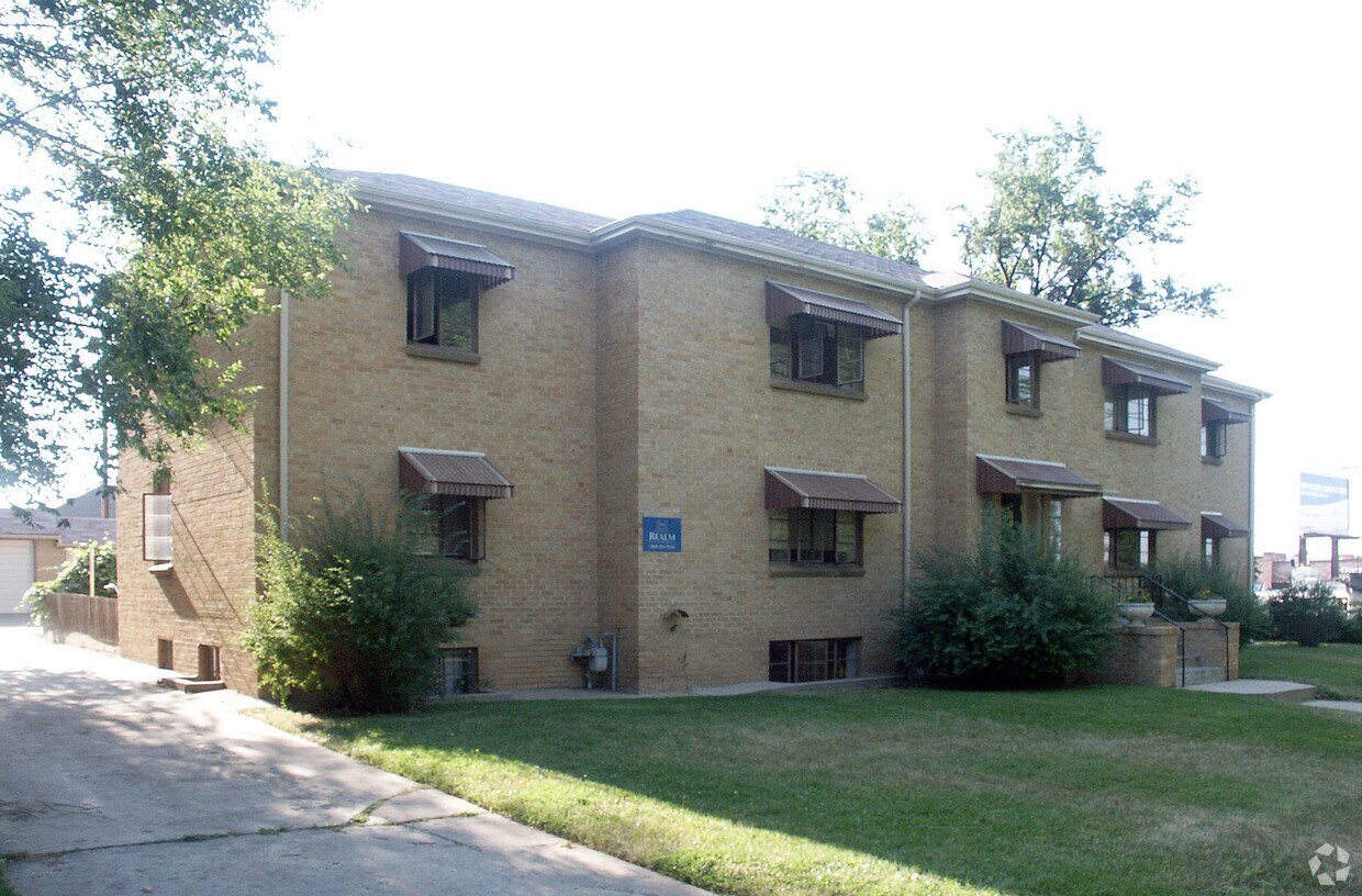 Building Photo - 1530 Kearney St