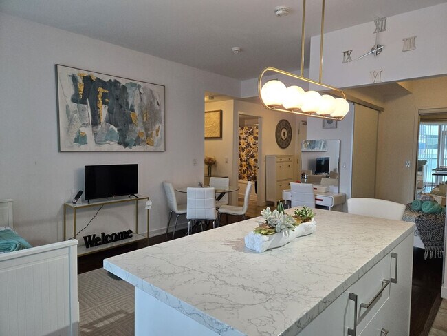 Building Photo - 14 York St