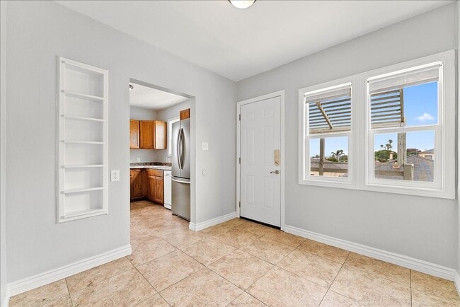 Foto del edificio - Beautiful Two Bedroom Apartment Minutes Fr...