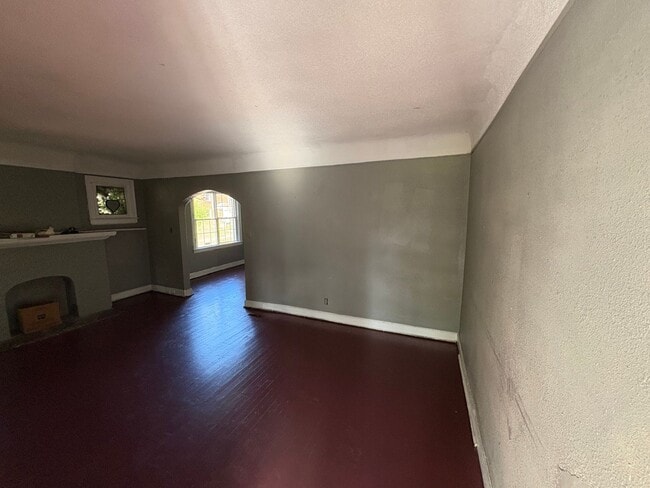 Foto del edificio - 3 Bedroom Home In Detroit