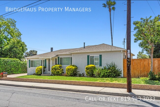 Building Photo - THE PERFECT 3 bed /1 bath home for you and...