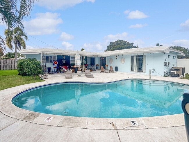 Foto del edificio - 100 SW 17th St