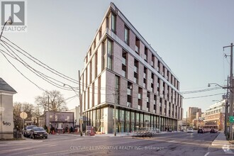 Building Photo - 2625 Dundas St W