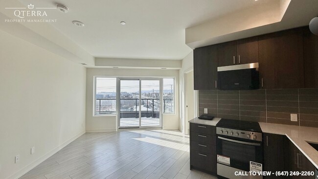 Photo du bâtiment - 8020 Derry Rd