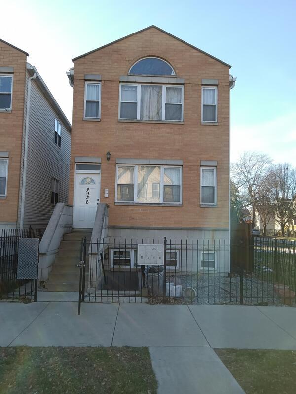 Foto del edificio - 4936 S Loomis Blvd