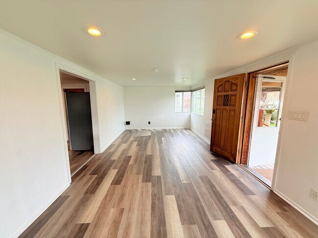 Foto del edificio - West Seattle Home