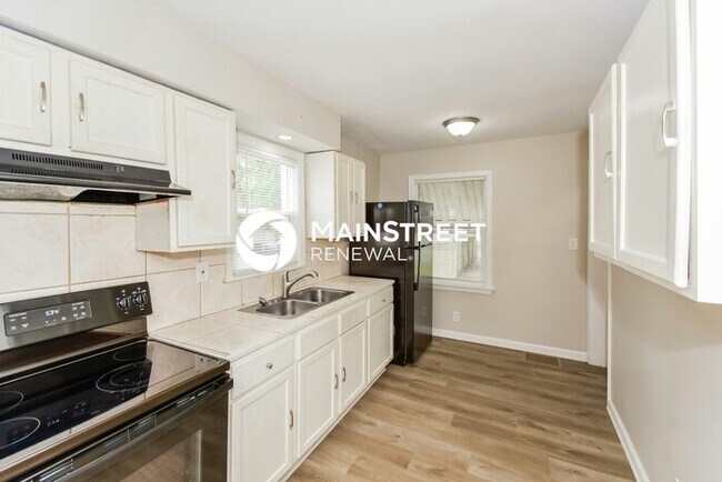 Foto del edificio - 2 Bedroom Pet-Friendly Home in Indianapoli...