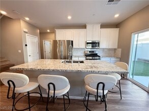 Building Photo - 525 Mossy Cup St Building Photo - 525 Mossy Cup St