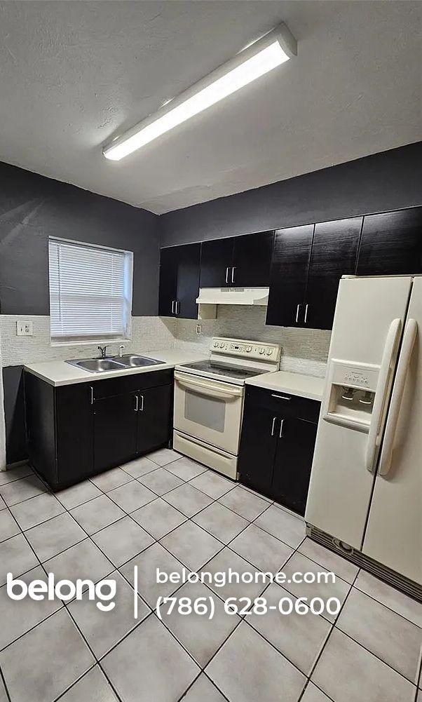 Foto del edificio - 1439 NW 8th Ave