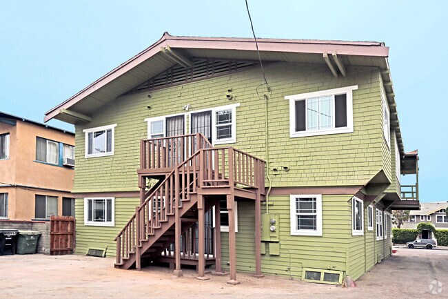 Foto del edificio - 2926-2928 S Normandie Ave