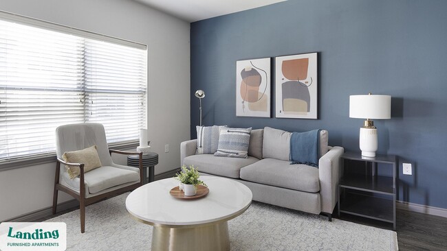 Building Photo - 650 S Main St