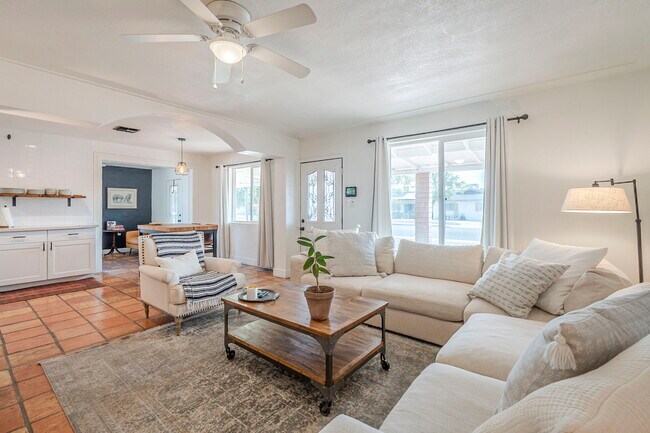 Foto del edificio - 7214 N 21st Ave