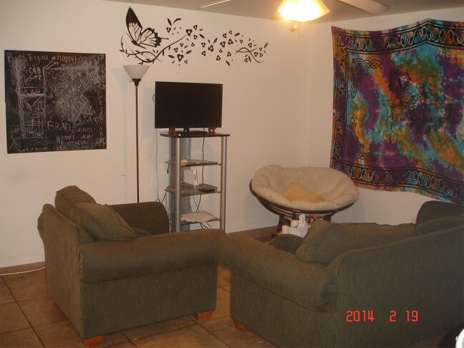 Foto del edificio - 734 W 3rd St