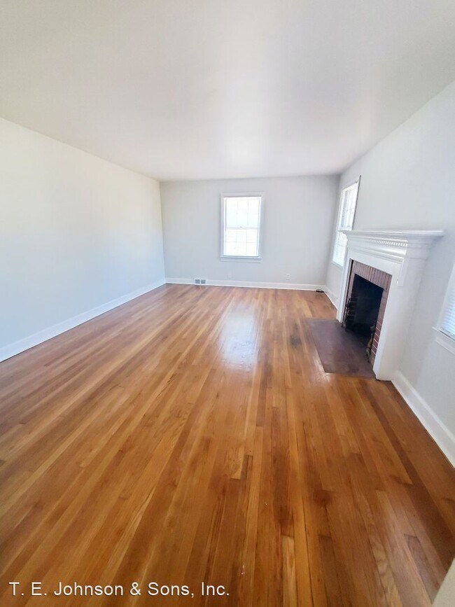 Foto del edificio - 2 br, 1 bath House - 2350 Silas Creek Parkway