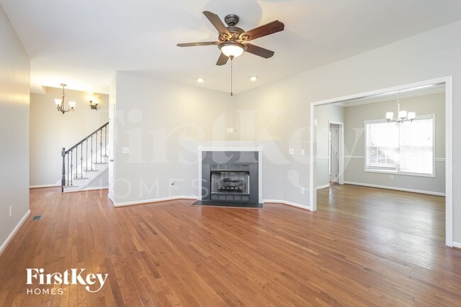 Building Photo - 2013 Lancey Dr