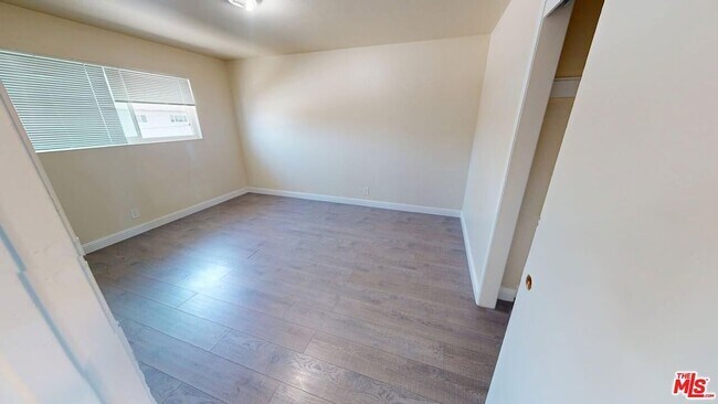 Foto del edificio - 2129 Monroe St