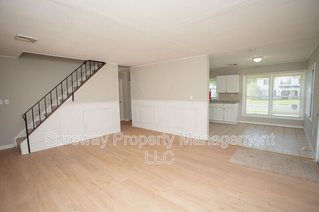 Building Photo - 11 Sedgwick Ln