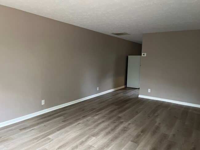 Building Photo - Home for rent! $1200 / month