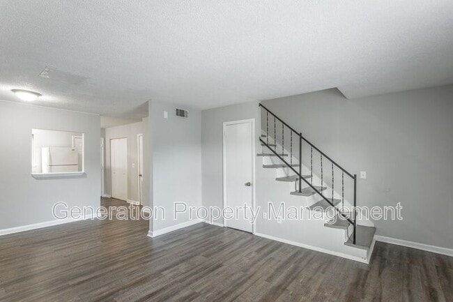 Photo - 4405 Delashmitt Rd House