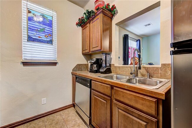 Foto del edificio - 1812 E Alameda St