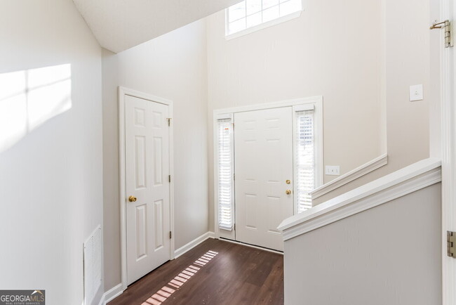 Foto del edificio - 2222 Serenity Dr NW
