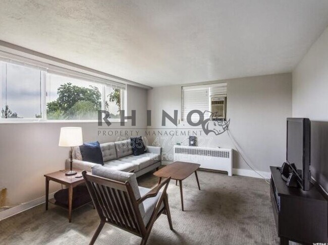 Foto del edificio - 615 Grand St E