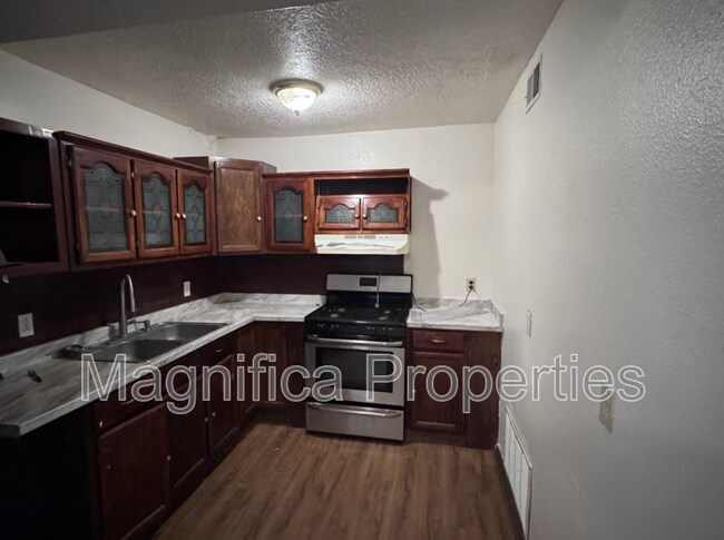 Foto del edificio - 240 Wheeler Ave SE