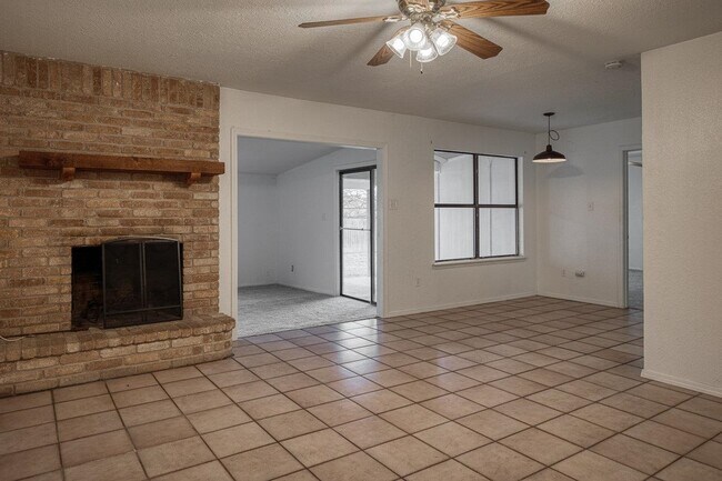 Building Photo - 104 Sombrero Dr
