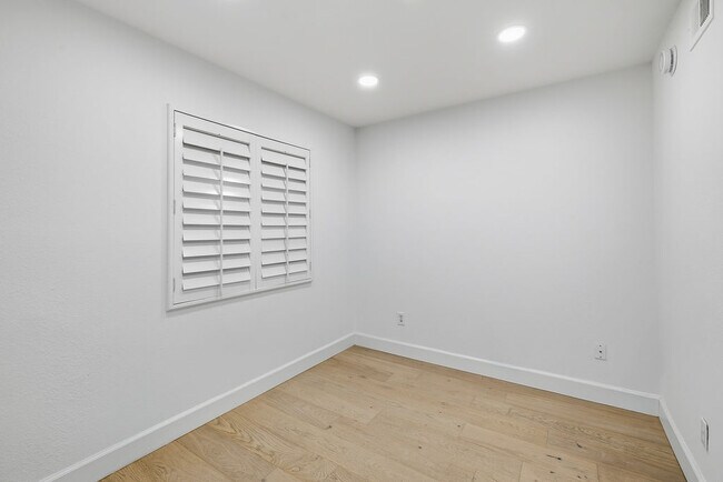 Foto del edificio - 501 Herondo St