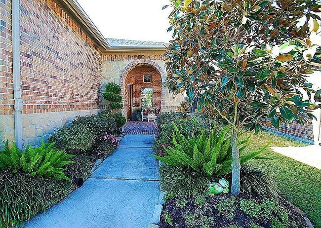 Building Photo - 3810 Rose Grove Ln