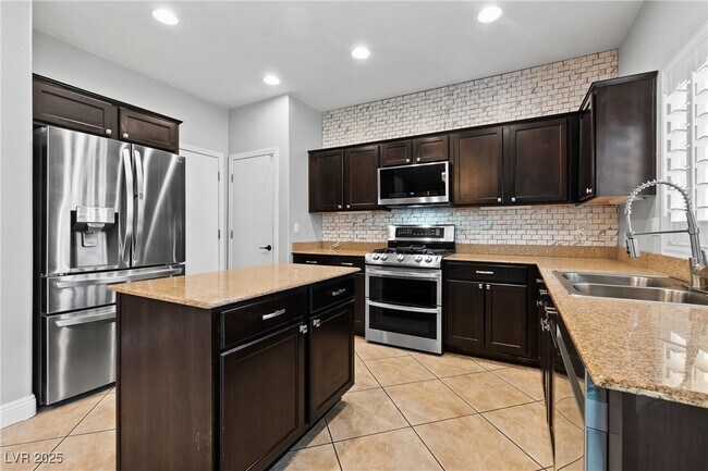 Foto del edificio - 10206 Gibson Isle Dr