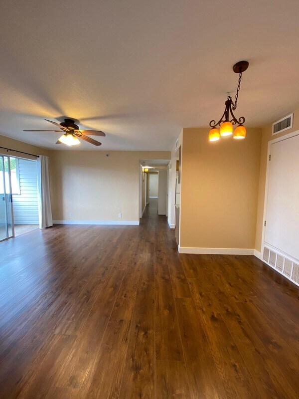 Photo - 537 S 900 E Apartment