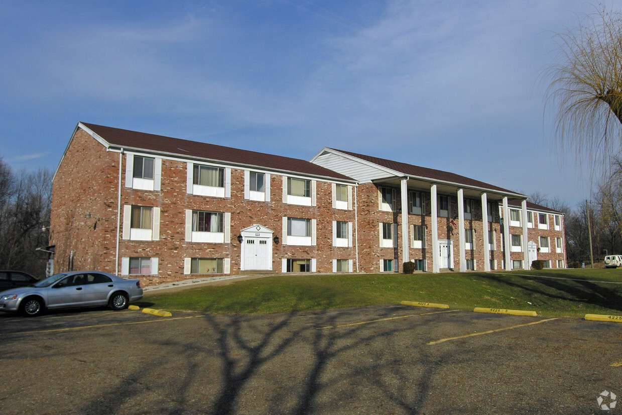 4225 Middlebranch ¡alejado - 4225 Middlebranch Ave NE
