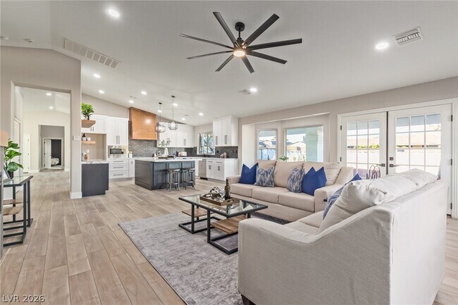 Foto del edificio - 4785 N Grand Canyon Dr